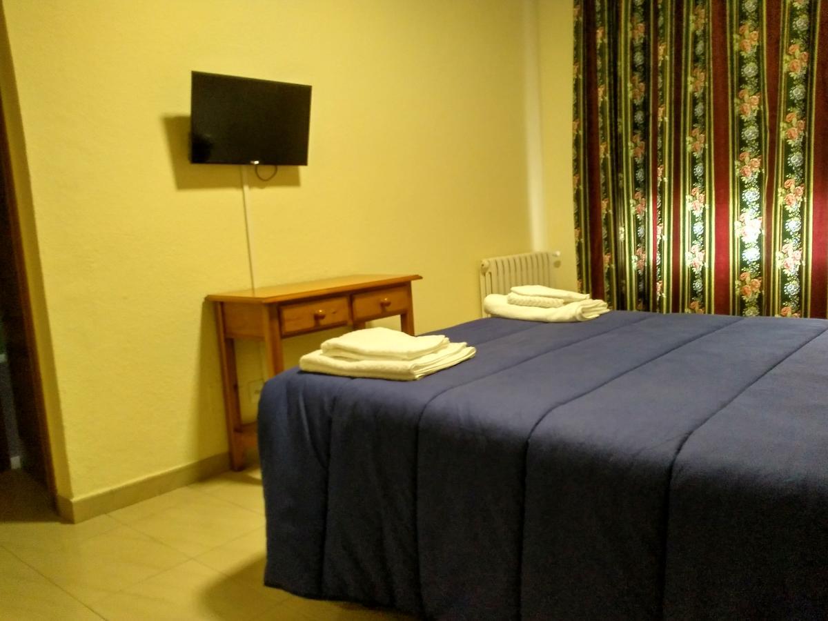 Hostal Orly Кампонарая Экстерьер фото