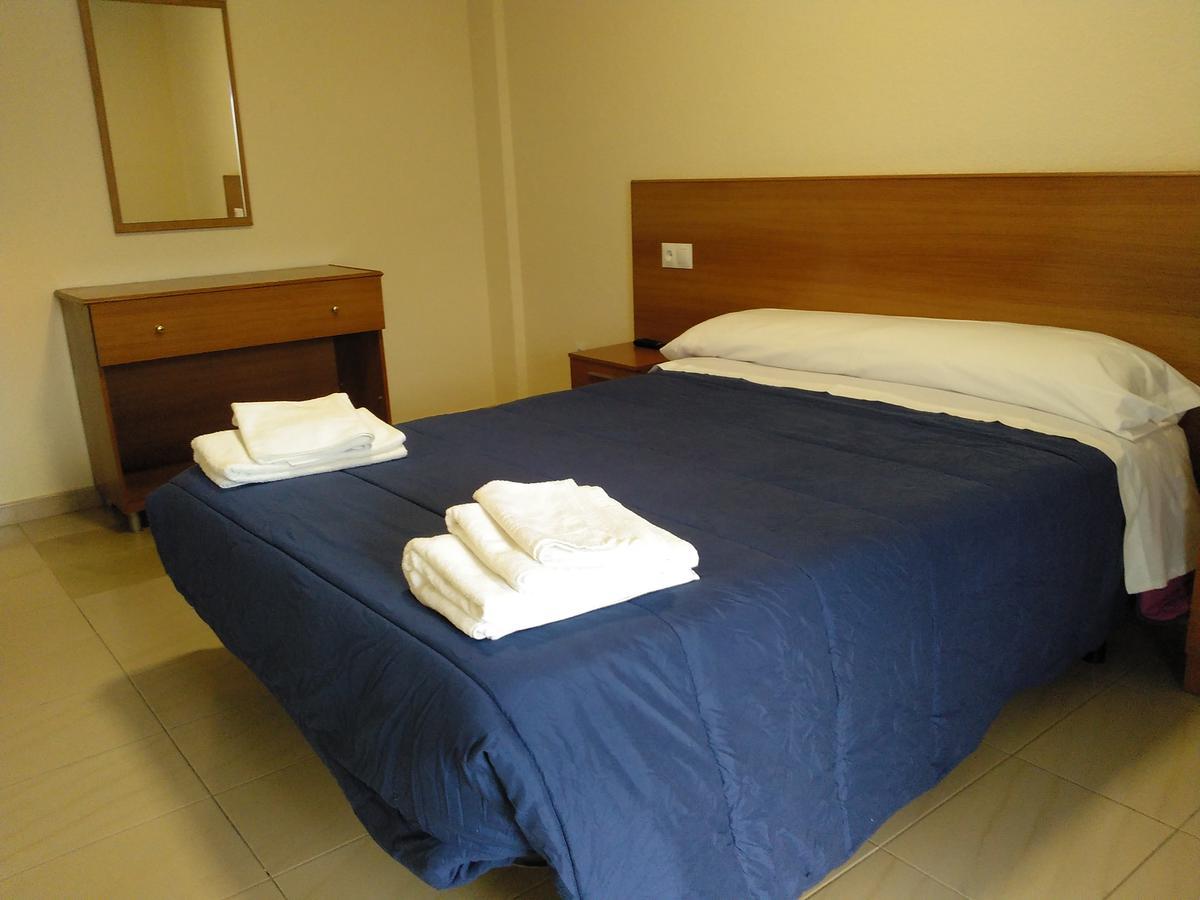 Hostal Orly Кампонарая Экстерьер фото