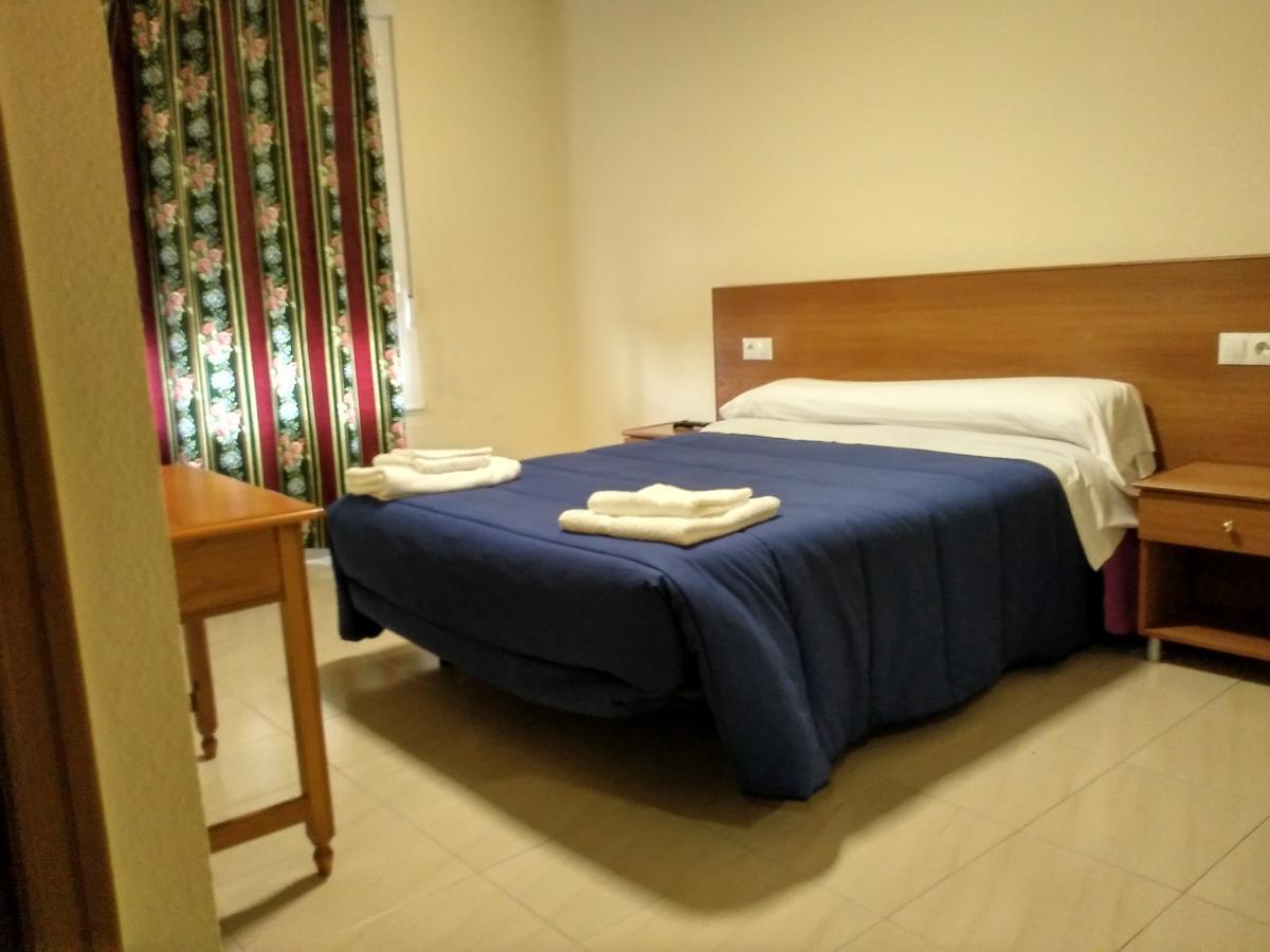 Hostal Orly Кампонарая Экстерьер фото